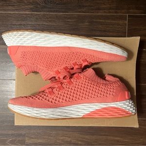 NOBULL coral knit runners